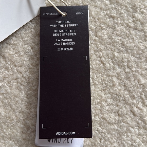 ADIDAS wind breaker for golf. - Picture 5 of 6